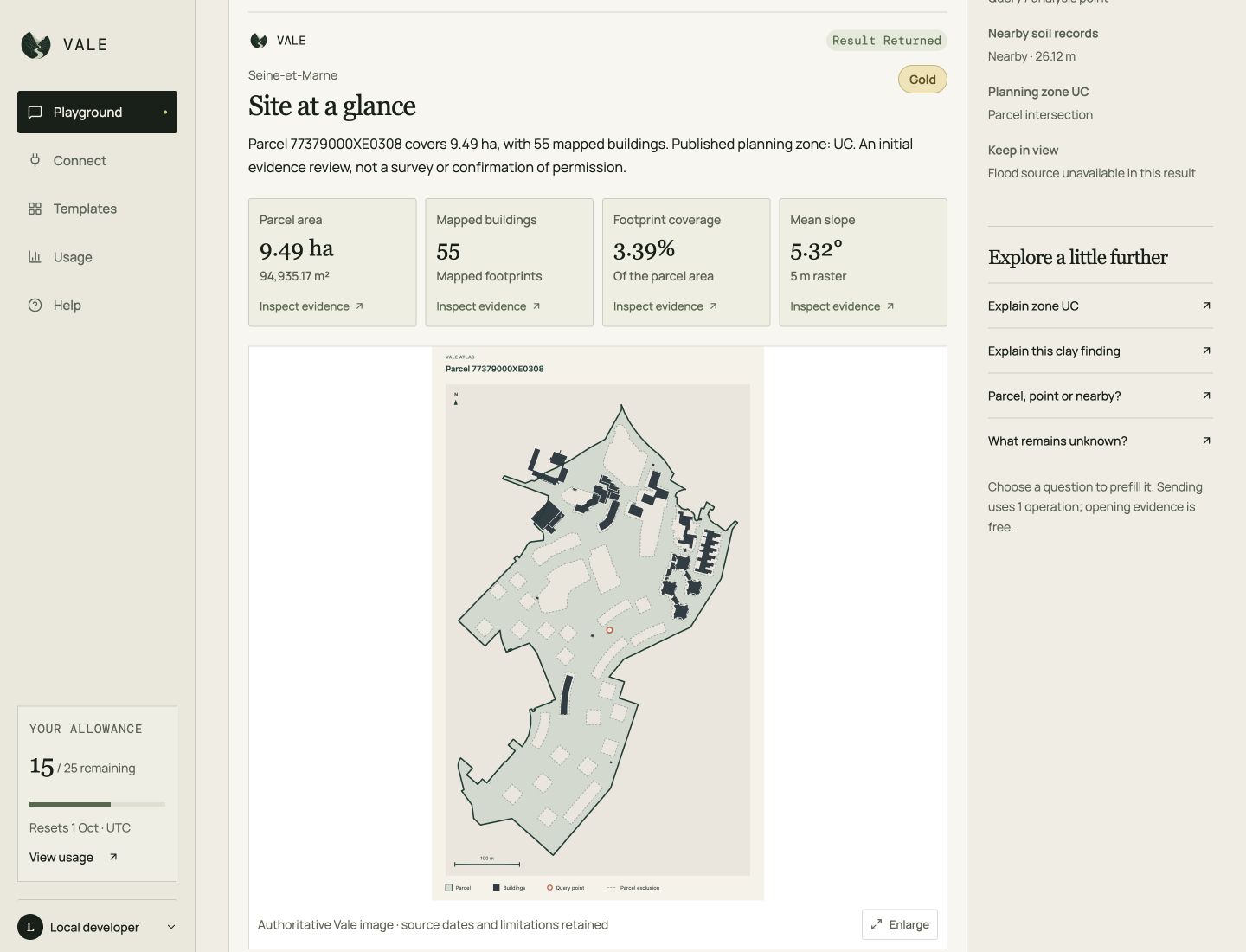 Vale site brief showing a cited French parcel report, building footprints and an explicit flood-source limitation